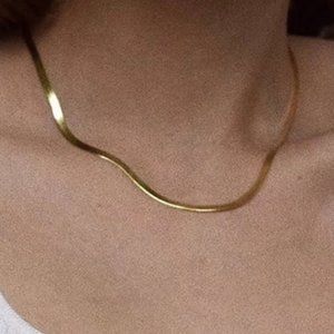 Flat Herringbone Necklace